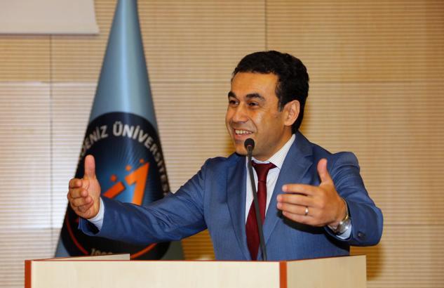 Eski dekanın hak edilmemiş profesörlüğü iptal edildi, onay için YÖK'e gönderildi