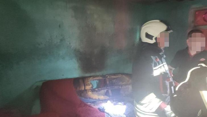 Evinde çıkan yangında ağır yaralandı; benzin ve kibrit bulundu