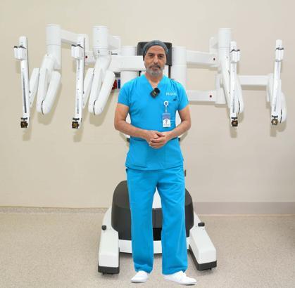 Bazekol Çiğli Hastanesi'nde Da Vinci Robotik Cerrahi ile ilk tüp mide ameliyatı yapıldı
