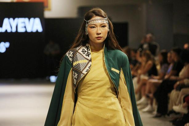 Tekstil ve Moda Tasarımı öğrencilerinden mezuniyet defilesi