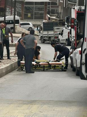 Otomobil çöp kamyonuna çarptı: 1 yaralı