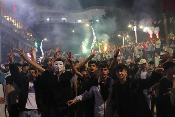 Tatil edilen maçın ardından Van'da sevinç gösterileri