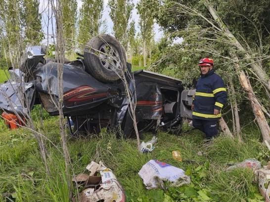 Otomobil takla attı: 1 ölü, 4 yaralı