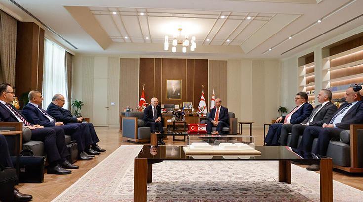 Bakan Şimşek, KKTC Cumhurbaşkanı Tatar ile görüştü