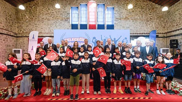 Geleceğin şampiyonları İzmir'de yetişecek