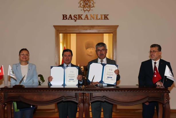 Muğla Büyükşehir Belediyesi ve MSKÜ'den Ar-Ge serası protokolü