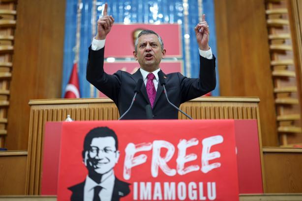 Özgür Özel: Ara zammı söke söke alacağız