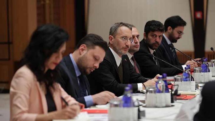 İletişim Başkanı Altun, bakanlık basın müşavirleriyle bir araya geldi