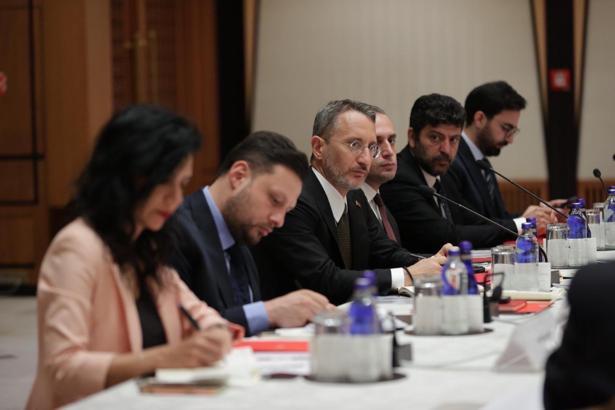 İletişim Başkanı Altun, bakanlık basın müşavirleriyle bir araya geldi