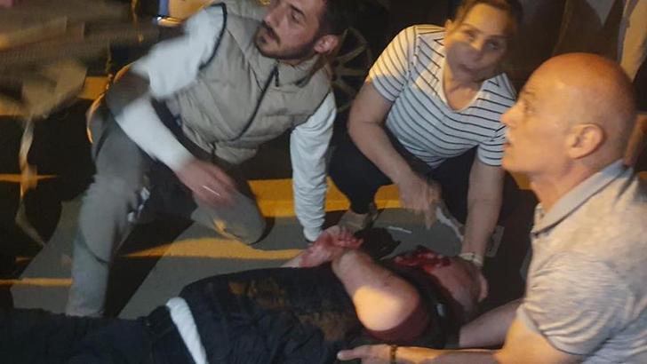 Sakarya'da, servis minibüsünün çarptığı emekli polis yaralandı