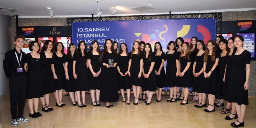 TOBB Anadolu Lisesi Çoksesli Korosu'na 4 ödül