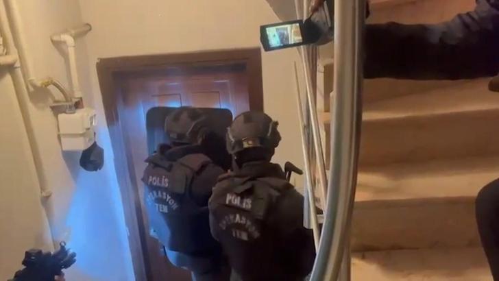 İstanbul- İstanbul'da DEAŞ operasyonu: 2 gözaltı