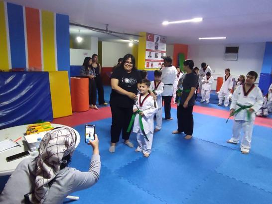 Genç sporcular kuşak atladı