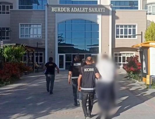 Burdur'da 'rüşvet' operasyonunda 2 tutuklama