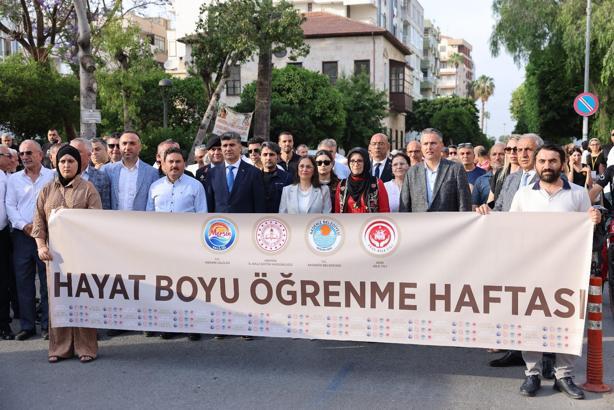 Hayat Boyu Öğrenme Haftası Festivali Akdeniz’de coşkuyla başladı