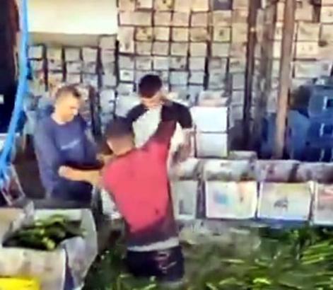 Bakanlıktan 'kötü koşullarda sebze yıkandığı iddiası'na inceleme