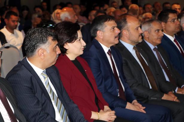 Aslan: 600 milyon kilovatsaat enerji tasarrufu ve 200 ton kağıt israfından kurtulmayı hedefliyoruz