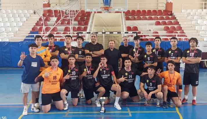 Erdemli’de okullar arası futsal turnuvası
