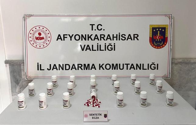 Zeytin kasalarından uyuşturucu çıktı