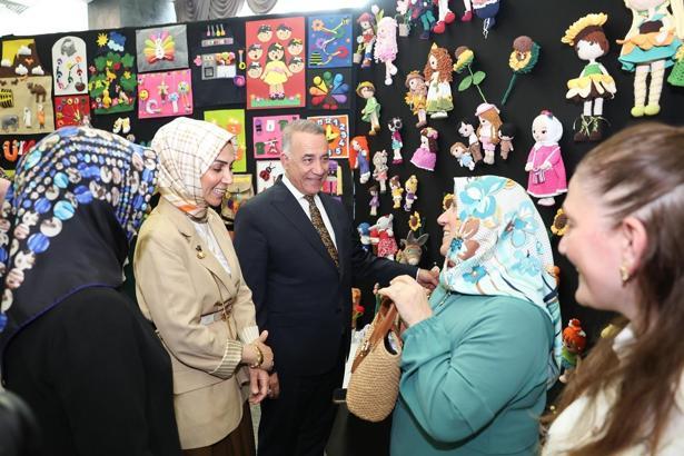 Sanat ve Mesleki Eğitim Kurs Merkezlerindeki kadınlardan yıl sonu kapanış sergisi