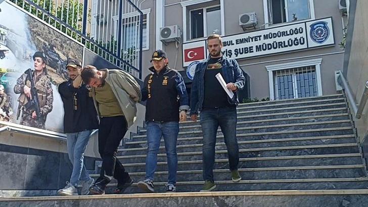 İstanbul- Kağıthane'de otomobile silahlı saldırının şüphelileri adliyeye sevk edildi