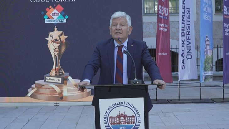 İstanbul - SBÜ Rektörü Prof. Dr. Aydın: Huzuru bozmaya kalkan her kim olursa, bu üniversitenin dış duvarlarından girme şansı yok