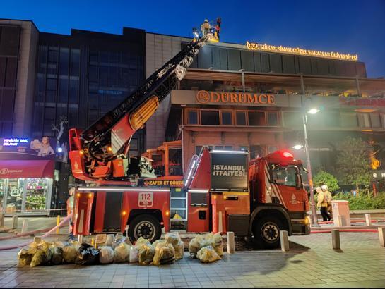 İstanbul - Beşiktaş’ta restoranda çıkan yangın söndürüldü