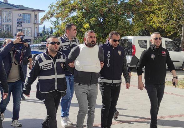 Husumetlisini tabancayla öldürdü, 'psikolojim bozuldu' dedi