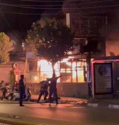 Bodrum'da oto tamir dükkanında yangın