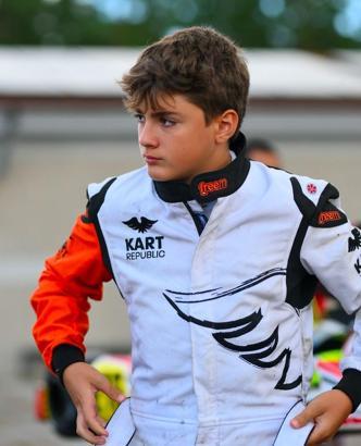 Alp Aksoy, podyum serisine devam etmek için İtalya’da