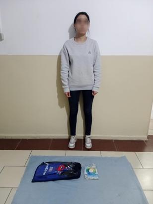 Yüzerek Yunan adasına geçmeye hazırlanan kaçak göçmen yakalandı