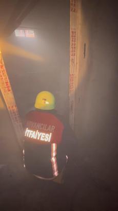 Elazığ’da, kapı imalathanesinde yangın