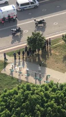 Öğretmen İnci, eski sevgilisinin çalıştığı okulun yakınında kendini vurdu; olay kamerada