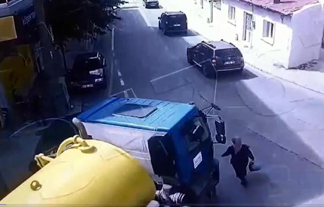 Tekirdağ'da vidanjörün çarptığı yaya öldü (2)
