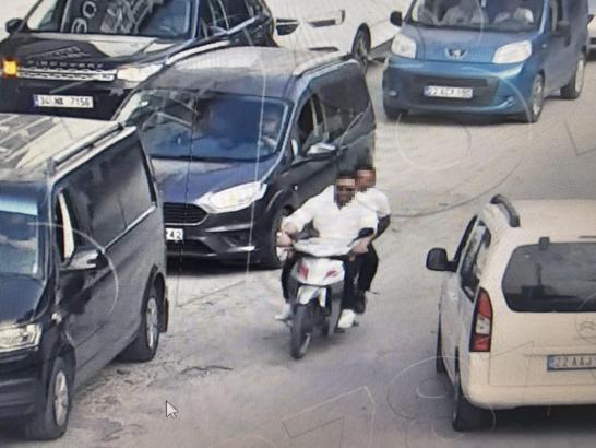 Yayaya çarpıp kaçan motosikletli kameraya yakalandı