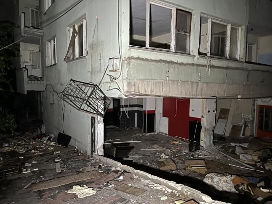 İzmir'de metruk binada poşetler içerisinde 3 kafatası ve kemik parçaları bulundu