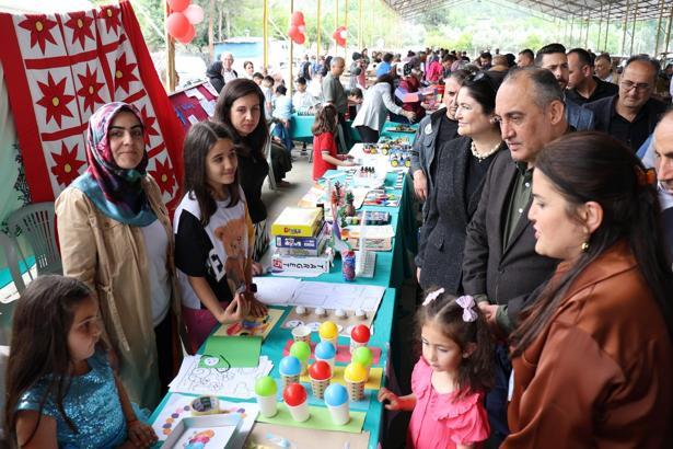Düziçi Halk Eğitimi Merkezi’nden yıl sonu sergisi