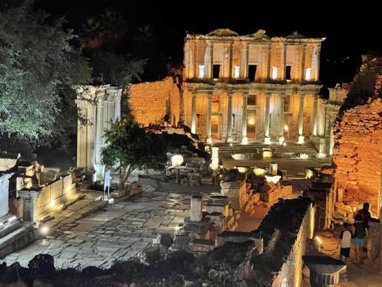 Türkiye'nin 27 tarihi mekanı 1 Haziran'da geceleri ziyarete açılacak