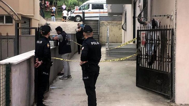 5'inci katın penceresinden düşen 2 yaşındaki Meyra, öldü