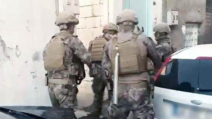 8 ev ve iş yerine ateş açıp kundaklayan 8 şüpheli tutuklandı