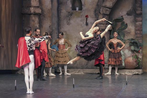 Bir kahramanlık masalıyla sezon kapanıyor