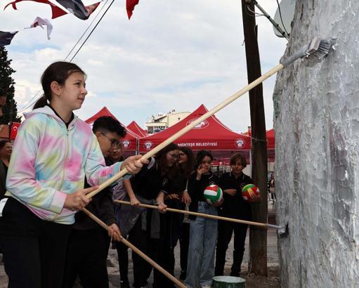 Muğla'da 'badanalı' Çevre Günü etkinliği