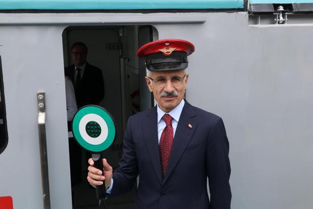 Bakan Uraloğlu: Yerli ve milli üretilen araçlar, başyapıttır