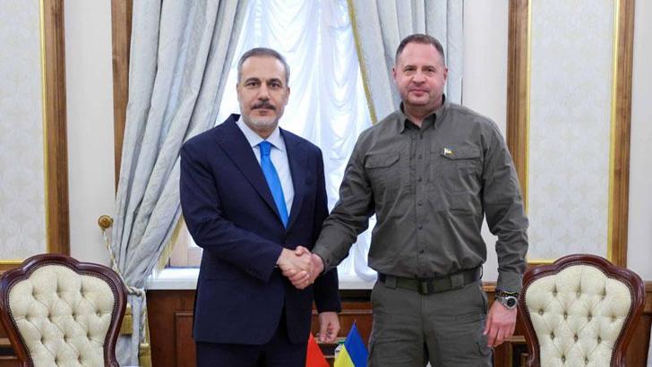 Bakan Fidan, Ukrayna Devlet Başkanlığı Ofisi Başkanı Yermak ile görüştü