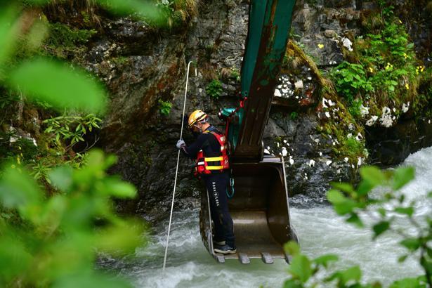 Derede kaybolan Faisal'i arama çalışmalarında 5'inci gün