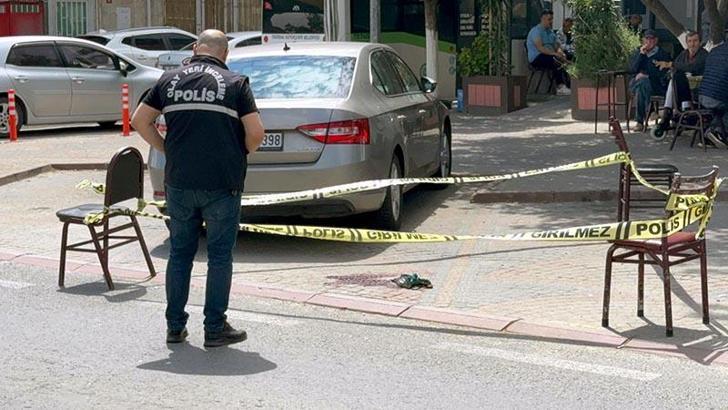 'Camide minibüs yıkama' diye uyaran muhtarı bıçakla yaraladı