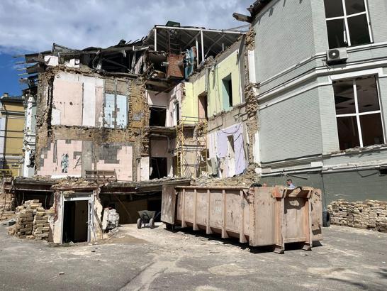 Ukrayna'ya giden basın mensuplarına 'savaş' hakkında bilgi verildi