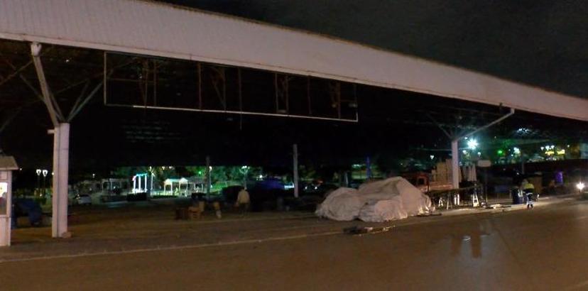 Pazar yerinde tüfekle vuruldu