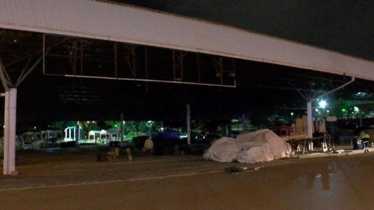 Pazar yerinde tüfekle vuruldu