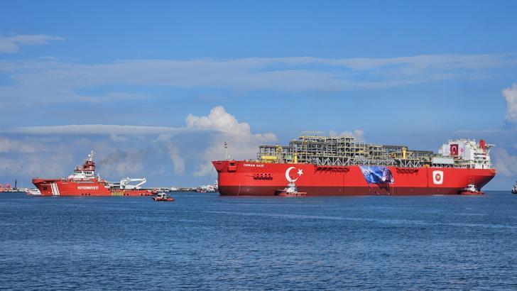 İlk yüzer doğalgaz üretim platformu 'Osman Gazi' Filyos'a ulaştı